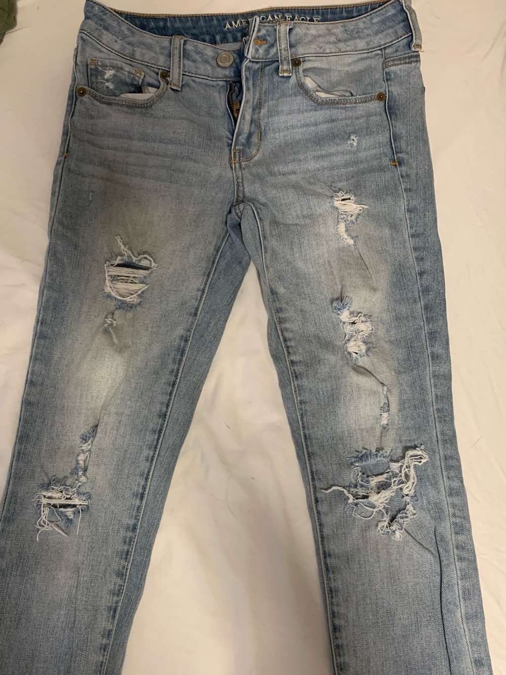 American Eagle Outfitters Light Blue Distressed Skinny Jeans